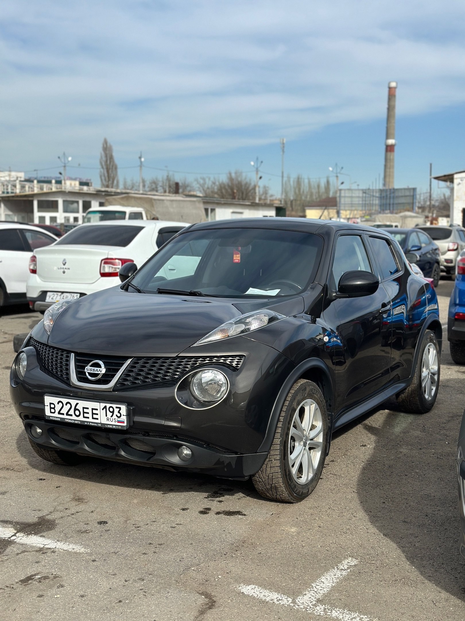 Купить б/у автомобиль - Nissan Juke 2013 года с пробегом 138т км - ЛНР-ДНР