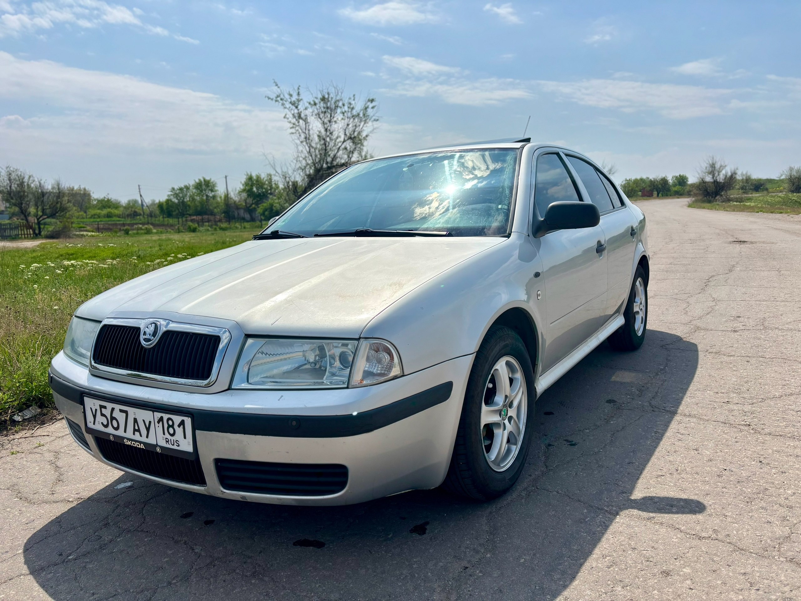 Skoda Oktavia Tour 2000 год выпуска c двигaтелeм